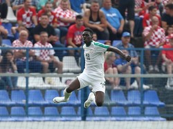 9. Ismaila Sarr. Pemain sayap berusia 20 tahun ini lahir di Saint-Louis, Senegal pada 23 Februari 1998. Sarr sudah membela timnas senior Senegal sejak 2016 dan kini telah mencatatkan 11 penampilan, plus 3 gol. (Foto: Antonio Bronic/Reuters)