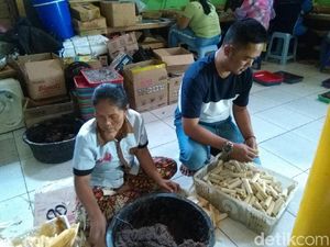 Produsen Dodol Garut Kebanjiran Pesanan Jelang Lebaran Produsen Dodol Garut Kebanjiran Pesanan Jelang Lebaran