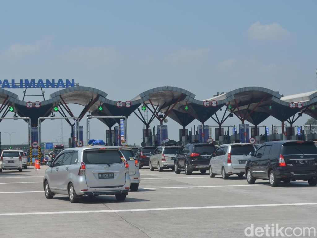 One Way Arus Balik di Tol Palimanan-Cawang Diberlakukan Pukul 15.00 One Way Arus Balik di Tol Palimanan-Cawang Diberlakukan Pukul 15.00