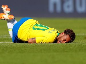 Video Momen-momen Neymar Dihabisi Pemain Swiss