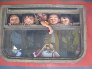 Mudik Jadul: Adu Maut di Kereta hingga Horor Macet di Cikampek Mudik Jadul: Adu Maut di Kereta hingga Horor Macet di Cikampek