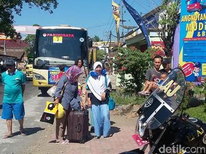Bukan Buah Tangan, Wanita Ini Mudik Bawa Kasur
