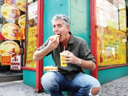 Ini Kriteria Burger Enak Menurut Anthony Bourdain