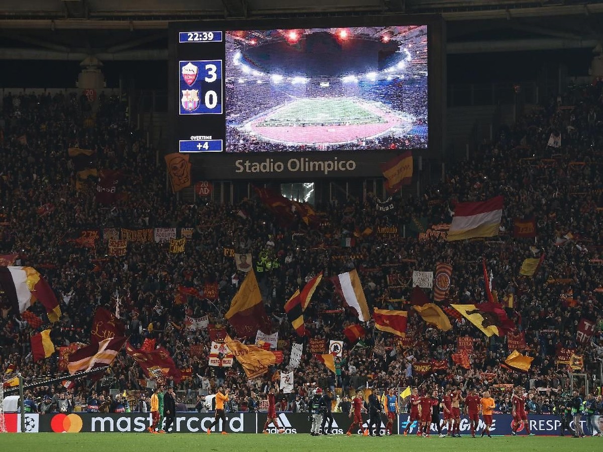 AS Roma menyingkirkan Barcelona di perempatfinal Liga Champions. (Foto: Paolo Bruno/Getty Images)