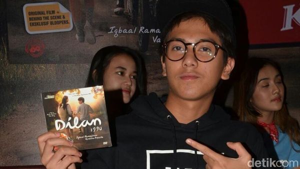 Siap-siap Baper Lagi, Nonton Dilan 1990 Kini Bisa Lewat DVD