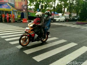 Ciamis Digugur Hujan, Pemudik Motor Jangan Nekat Tancap Gas