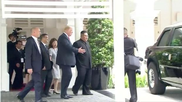 Trump pamer The Beast ke Kim Jong-un