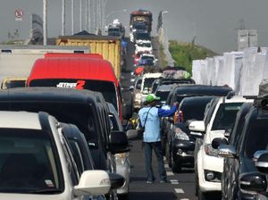 Tragedi Brexit 2016: Saat Pemudik Harus Bertahan Hidup di Tengah Kemacetan Tragedi Brexit 2016: Saat Pemudik Harus Bertahan Hidup di Tengah Kemacetan