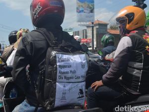 Cerita Mudik, Minta Restu Hingga Minta Maaf Belum Bisa Bawa Mantu Cerita Mudik, Minta Restu Hingga Minta Maaf Belum Bisa Bawa Mantu