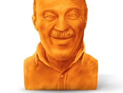 Perusahaan Keju Ini Lelang Keju Besar yang Bisa Dibentuk Wajah Ayah Tercinta