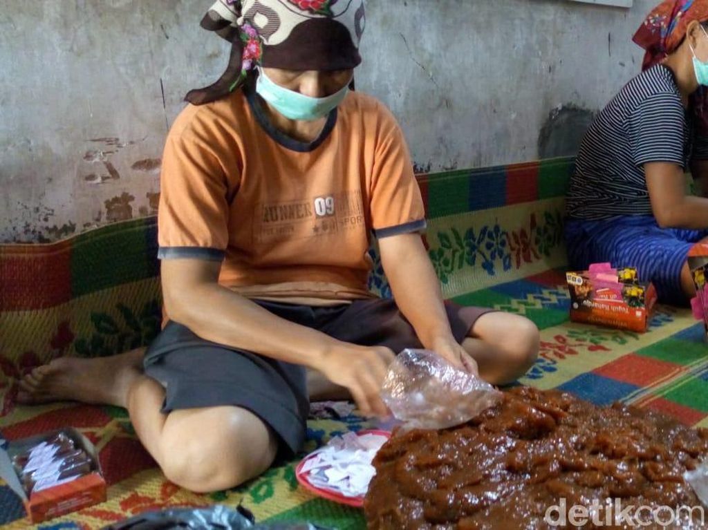 Cicipi Manisnya Jenang, Jajanan Tradisional Khas Bumi Reog Cicipi Manisnya Jenang, Jajanan Tradisional Khas Bumi Reog
