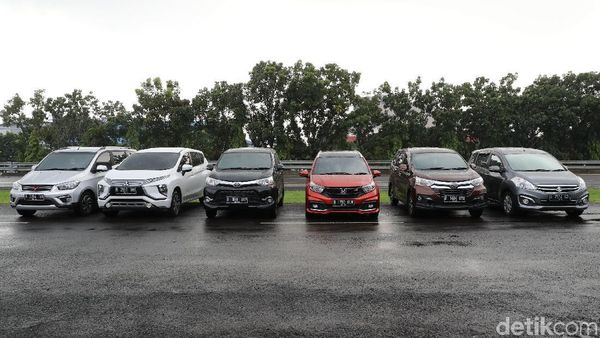 Adu Irit 6 Mobil MPV di Indonesia, Mana yang Terbaik?