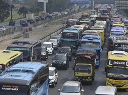 Titik-titik Macet di Tol Arah Jakarta Pagi Ini