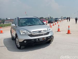 Ada U-Turn Tajam, Lalin di Exit Gringsing Macet Ada U-Turn Tajam, Lalin di Exit Gringsing Macet