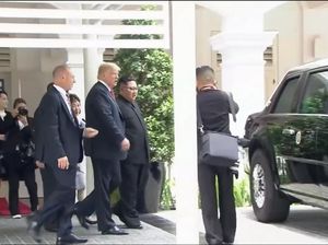 Usai Makan Siang, Trump Pamerkan The Beast ke Kim Jong-Un