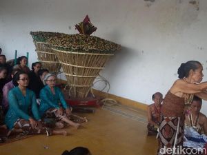 Awali Buat Gunungan, Keraton Yogya Gelar Tumplak Wajik