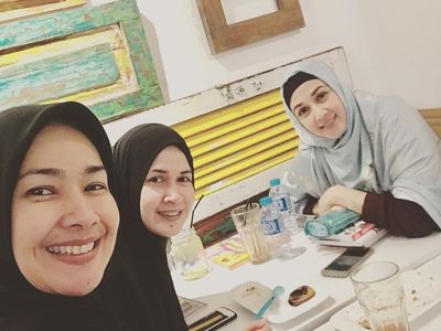 Alya Rohali Sering Pamer Momen Makan Seru Bersama Keluarganya