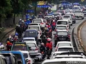 Akhir Pekan Habis di Jalan Saat PJKA Tak Berjalan Sesuai Rencana Akhir Pekan Habis di Jalan Saat PJKA Tak Berjalan Sesuai Rencana
