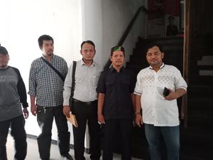 Pelapor Cawalkot Bekasi Diperiksa soal Pencemaran Nama Alumni 212 Pelapor Cawalkot Bekasi Diperiksa soal Pencemaran Nama Alumni 212