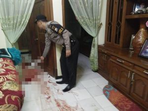 Siswa SMP di Kediri Dibacok Pencuri yang Masuk Rumahnya