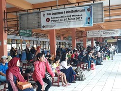 Terminal Kampung Rambutan Diprediksi Padat hingga H-2 Lebaran