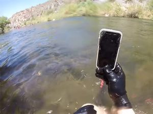 iPhone X Bertahan Setelah Terendam 2 Minggu di Sungai
