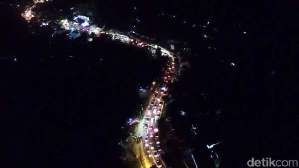 Melihat Kembali Kemacetan Jalur Nagreg 2017