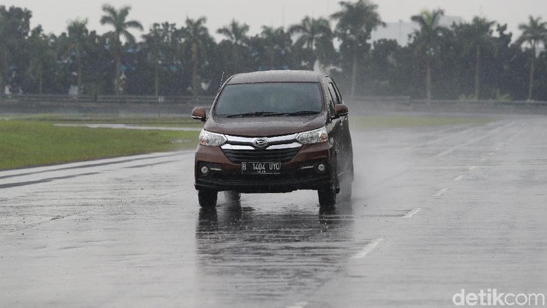 Daihatsu Xenia Foto: Grandyos Zafna Daihatsu Xenia Foto: Grandyos Zafna