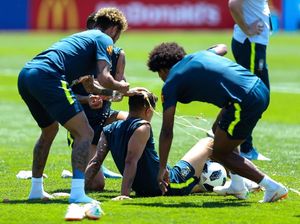 Ketika Coutinho Jadi Korban Ceplok Telur di Sesi Latihan Brasil