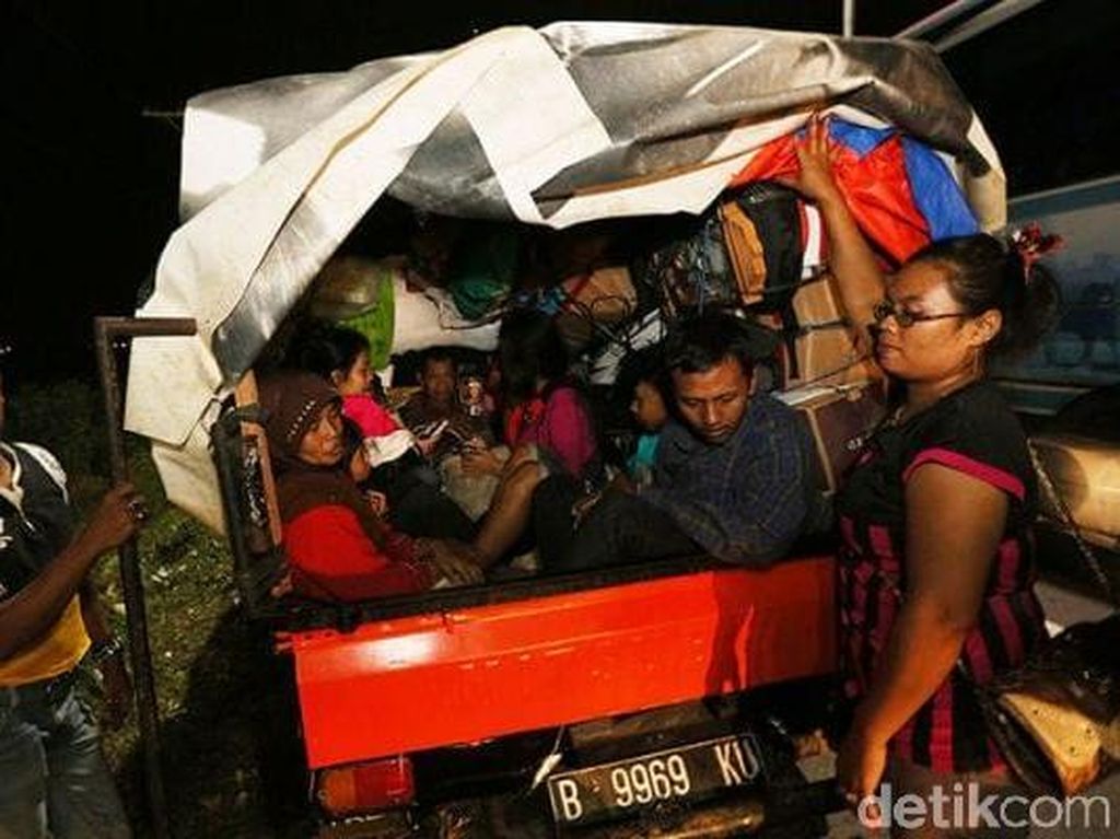 Ingat! Mudik Pakai Pick-up Berbahaya Ingat! Mudik Pakai Pick-up Berbahaya