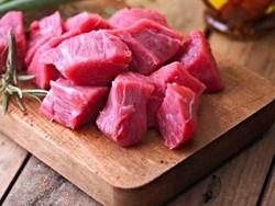 Potong Daging Sebesar Ini Jika Akan Dimasak Rendang