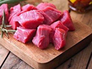 Potong Daging Sebesar Ini Jika Akan Dimasak Rendang Potong Daging Sebesar Ini Jika Akan Dimasak Rendang