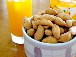 Gurihnya Bisnis Snack Bermodal Rp 100.000