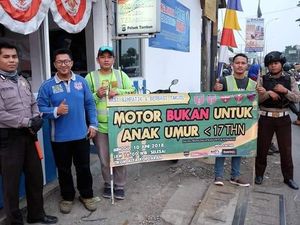 Motor Itu Bukan untuk Anak di Bawah Umur! Motor Itu Bukan untuk Anak di Bawah Umur!