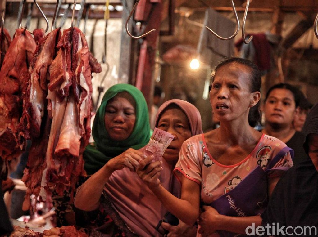Harga Daging Sapi Masih Betah di Atas Rp 100.000/Kg Harga Daging Sapi Masih Betah di Atas Rp 100.000/Kg