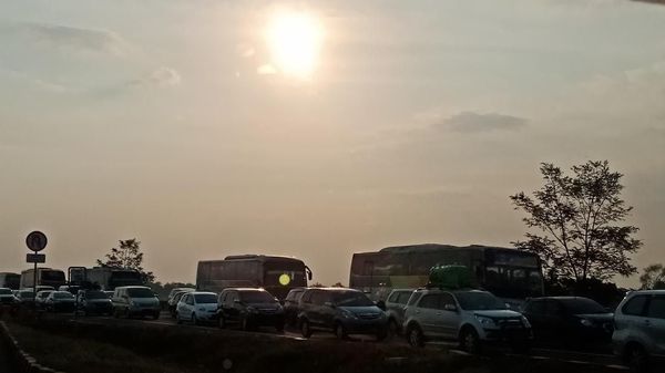 Foto: Penerapan One Way di Tol Cipali