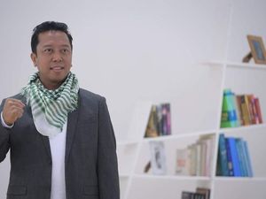 Ketum PPP Mengaku Lebih Suka Tampil dengan Gaya Anak Muda