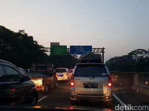 Ini Titik Kemacetan Pemudik di Tol Cikampek Pagi Ini