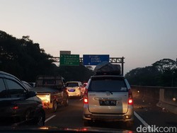 Ini Titik Kemacetan Pemudik di Tol Cikampek Pagi Ini