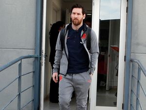 Pemain Argentina Diminta Berbagi Beban dengan Messi