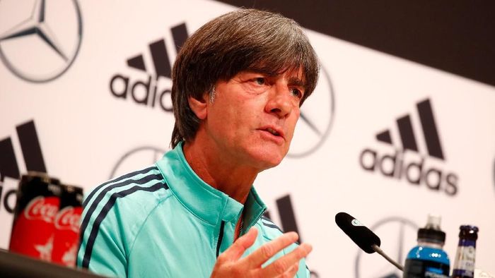 Joachim Loew yakin kualitas timnas Spanyol masih sama selepas pemecatan Julen Lopetegui (Foto: Axel Schmidt/Reuters) Joachim Loew yakin kualitas timnas Spanyol masih sama selepas pemecatan Julen Lopetegui (Foto: Axel Schmidt/Reuters)