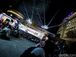 Begini suasana nonton bareng pembukaan Piala Dunia 2018 di Trans Media, Jakarta, Kamis (14/6/2018).