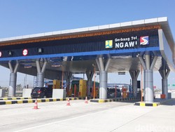 Puncak Mudik, Sehari 12.491 Kendaraan Masuk Tol Ngawi