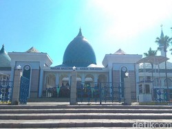 60 Ribu Jemaah akan Salat Ied di Masjid Al Akbar, Ini Persiapannya