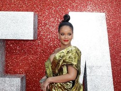 Duh! Aktris Ini Nggak Ngerti Ucapan Rihanna saat Syuting Bareng