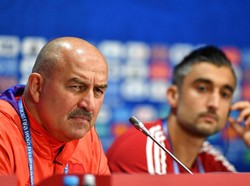 Hasrat Si Beruang Merah Menjawab Keraguan Publiknya