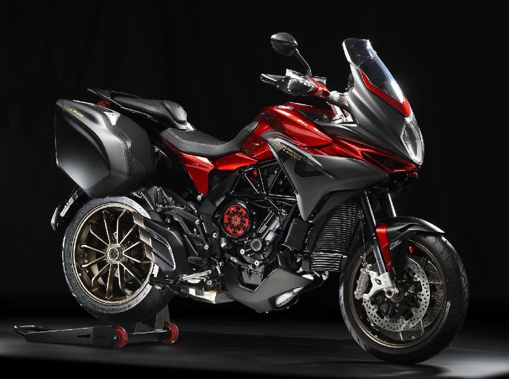 MV Agusta Pamer New Semi-Automatic Clutch pada Motor Touringnya MV Agusta Pamer New Semi-Automatic Clutch pada Motor Touringnya