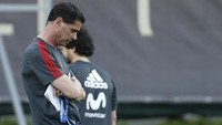 Hierro sebelumnya menjabat sebagai Direktur Olahraga di timnas Spanyol. Penunjukannya sebagai pengganti Lopetegui menjadi masuk akal karena dia sudah tahu bagaimana Lopetegui bekerja dan komposisi yang dibawa. (Foto: Getty Images)