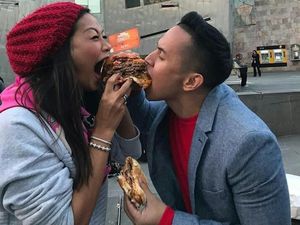 Sweet! Begini Momen Seru Indah Kalalo Saat Makan Bersama Anak