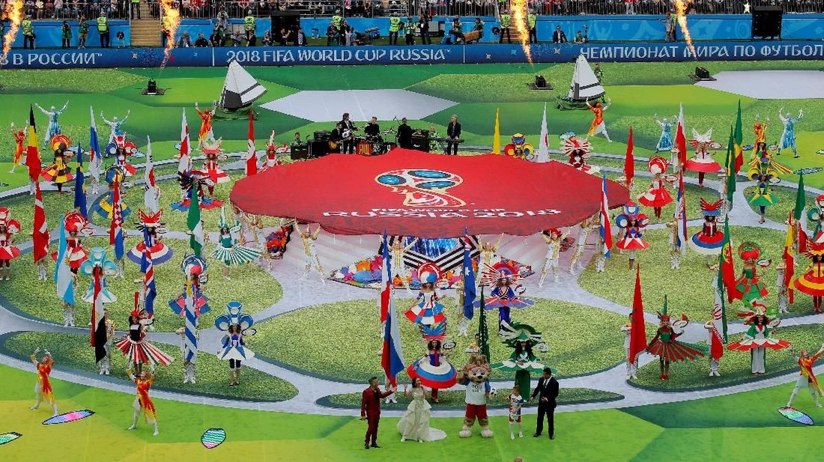 Piala Dunia 2018 resmi dibuka di Luzhniki Stadium. (Foto: Maxim Shemetov/Reuters)